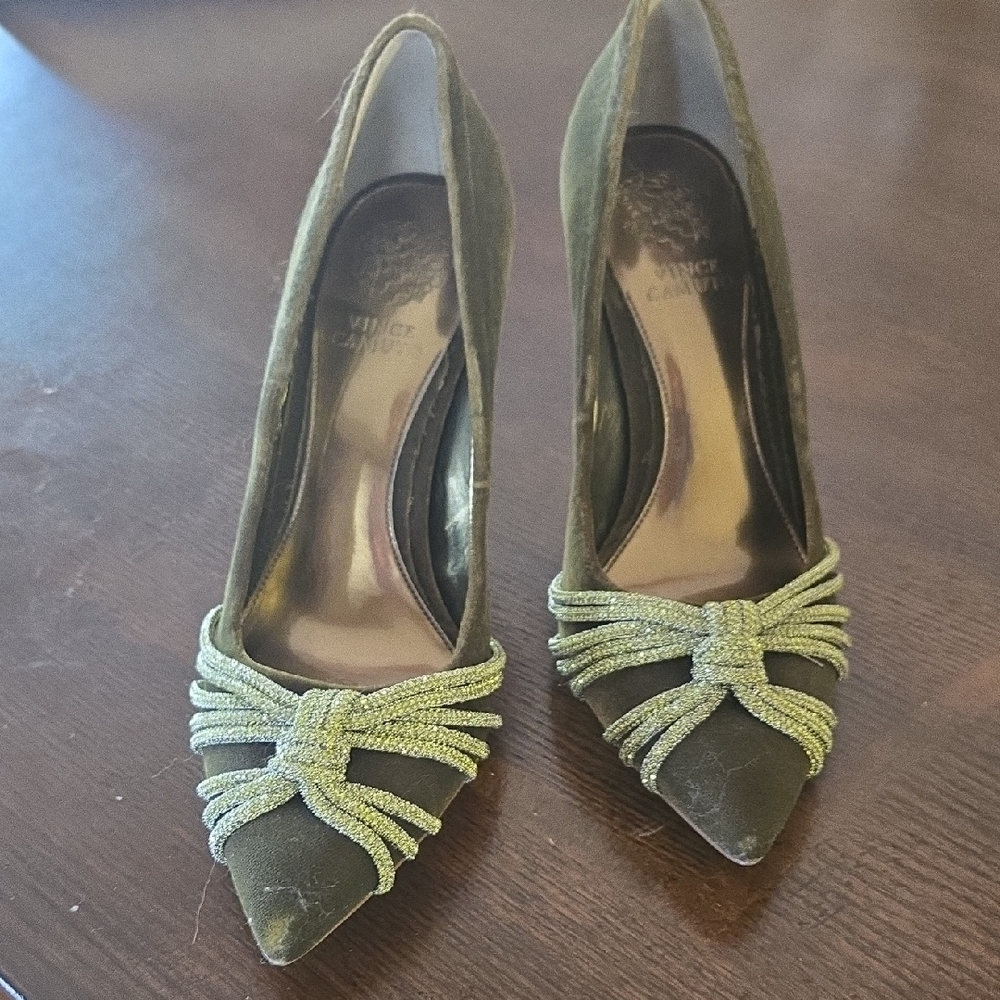 Vince Camuto Dark Green Women's Heels with Knotted Detail
